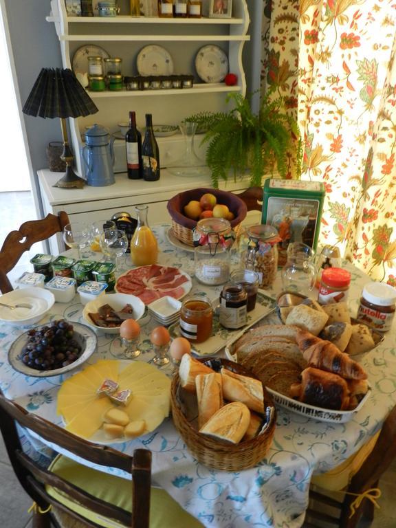 Les Broussous Bed & Breakfast Sauve Exterior photo